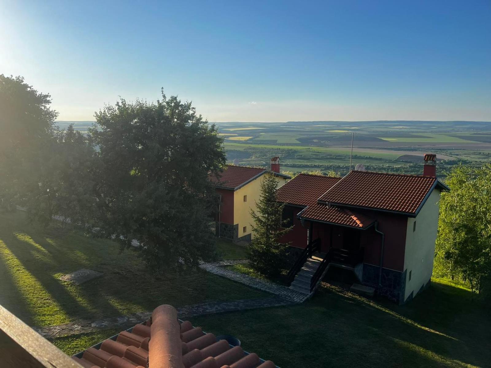 Парк Хотел Боили-Кирека Kaspichan ภายนอก รูปภาพ